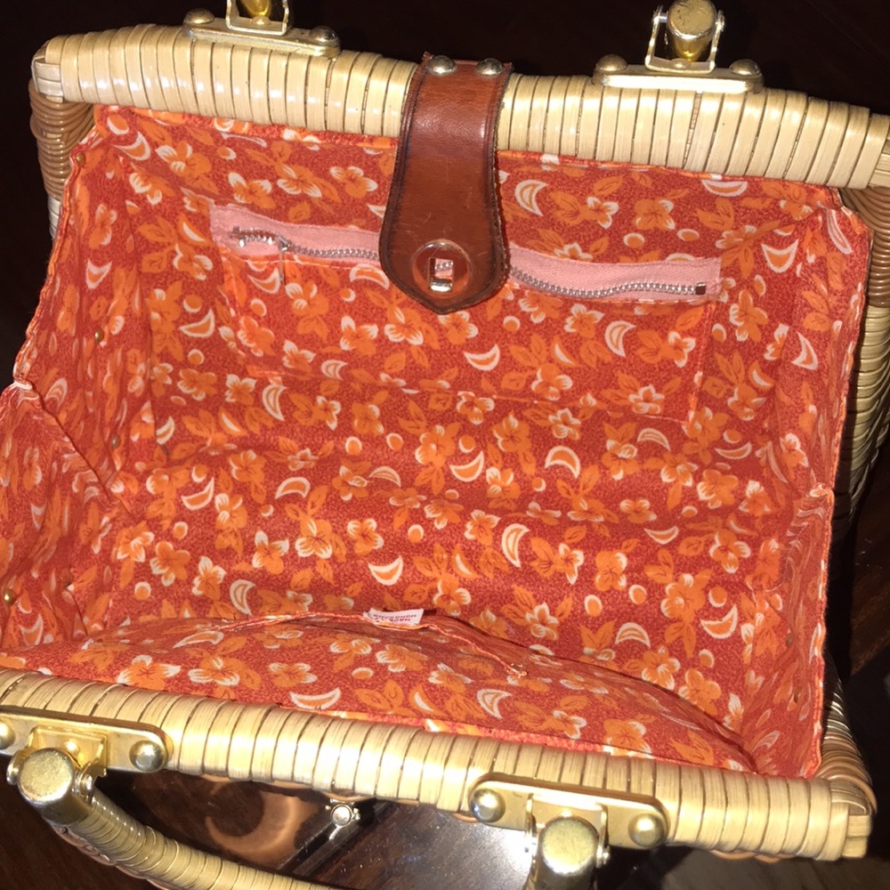 Vintage Wicker Woven ……Hong Kong Purse - Picture 5 of 5